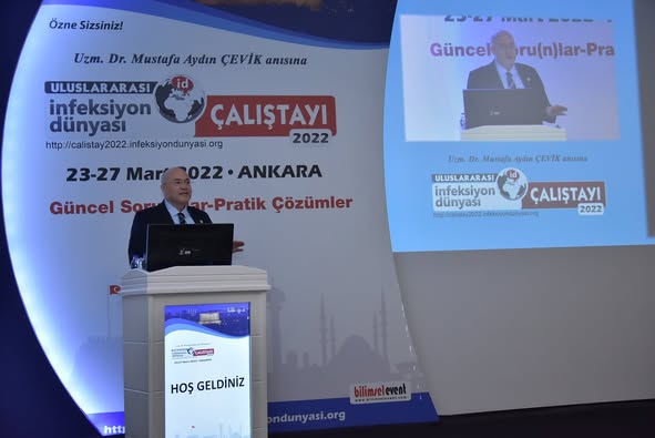ULUSLARARASI İNFEKSİYON DÜNYASI ÇALIŞTAYI 2022’nin ikinci gününde, “HIV/AIDS-2” oturumu Prof. Dr. Hüsnü PULLUKÇU’nun başkanlığında yapıldı. Oturumda Doç. Dr. Ahmet Çağkan İNKAYA “Mental Sağlık ve Kırılganlık”, Doç. Dr. Asuman İNAN “Damgalanma”, Prof. Dr. Hüsnü PULLUKÇU ise “Tanı ve Tedavi Hizmetlerine Ulaşım” konularını anlattılar. Bunun yanı sıra Uzm. Dr. Hazal ALBAYRAK UÇAK tarafından sözlü bildiri sunuldu. Oturum 191 katılımla gerçekleşti. 