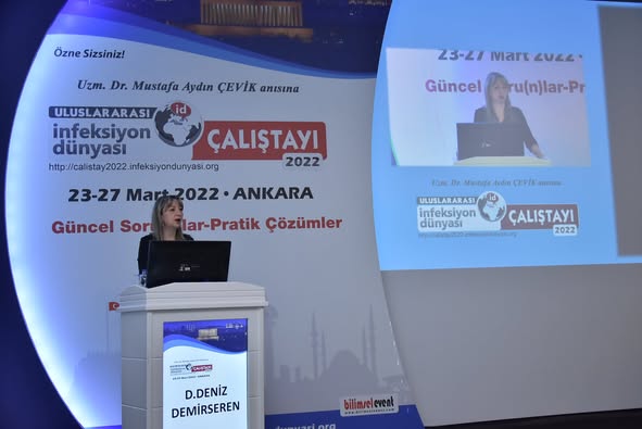 ULUSLARARASI İNFEKSİYON DÜNYASI ÇALIŞTAYI 2022’nin üçüncü gününde, “YENİ İMMÜNSÜPRESİF AJANLAR ve İNFEKSİYON HASTALIKLARI” oturumu Prof. Dr. Mustafa ERTEK, Prof. Dr. Canan AĞALAR başkanlığında yapıldı. Oturumda Prof. Dr. Şükran ERTEN “Romatolojide İmmünsüpresif Tedavi”, Prof. Dr. D. Deniz DEMİRSEREN “Dermatolojide İmmünsüpresif Tedavi” ve Prof. Dr. Behice KURTARAN ise “İnfeksiyon Profilaksisi” konularını anlattılar. 