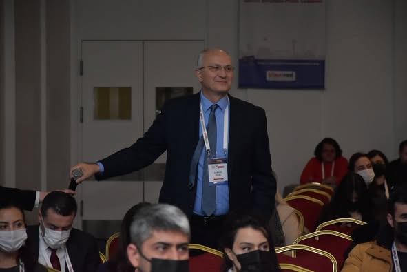 ULUSLARARASI İNFEKSİYON DÜNYASI ÇALIŞTAYI 2022’nin dördüncü gününün ilk oturumu “PANDEMİ GÖLGESİNDE AKILCI ANTİBİYOTİK KULLANIMI” Prof. Dr. Emine Alp MEŞE ve Prof. Dr. Elif ŞEN’in başkanlığında; Uzm. Ecz. Mesil AKSOY ve Prof. Dr. Ayşegül ULU KILIÇ’ın sunumlarıyla gerçekleşti.