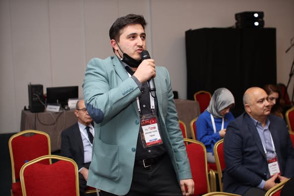 İNFEKSİYON DÜNYASI ÇALIŞTAYI 2023’ün “SOLUNUM YOLU İNFEKSİYONLARINDA AŞILAMA” oturumunda Prof. Dr. Serhat BİRENGEL’in başkanlığında, Prof. Dr. Mine DURUSU sunumunu gerçekleştirdi.