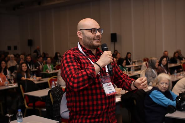 İNFEKSİYON DÜNYASI ÇALIŞTAYI 2023’ün “PROTEZ İNFEKSİYONLARI” oturumunda Prof. Dr. Cemal BULUT’un başkanlığında, Doç. Dr. Fatma ESER “Tanı ve Antibiyotik Tedavisi” ve Prof. Dr. Serkan İLTAR “Cerrahi Yaklaşım” sunumlarını gerçekleştirdiler.