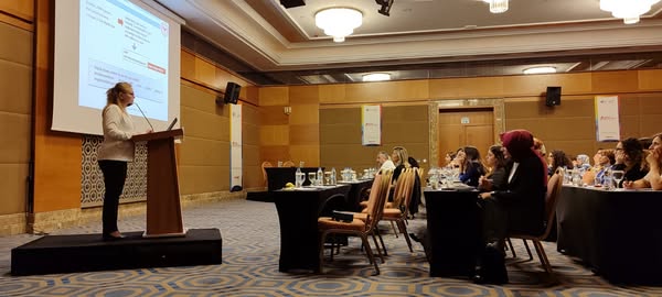 “HIV/AIDS: ASİSTAN OKULU” 5. dersinde Doç. Dr. Tülin DEMİR “HIV/AIDS Mevcut Tanı Yöntemleri” konusunu anlattı.
bilimselevent.com