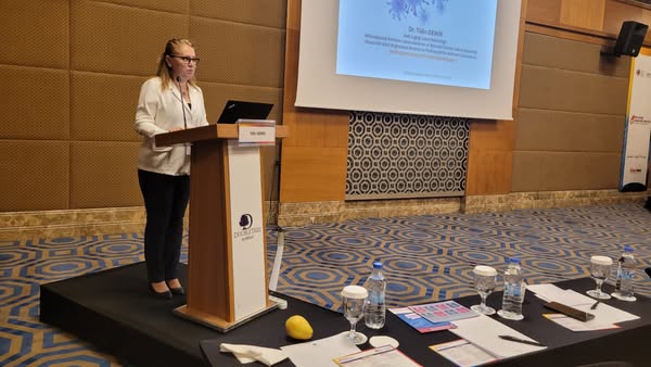 “HIV/AIDS: ASİSTAN OKULU” 5. dersinde Doç. Dr. Tülin DEMİR “HIV/AIDS Mevcut Tanı Yöntemleri” konusunu anlattı.
bilimselevent.com