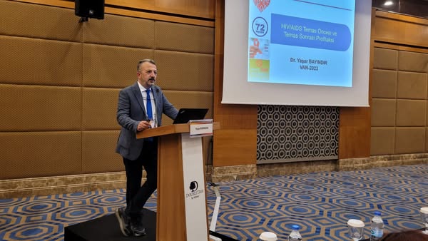 “HIV/AIDS ASİSTAN OKULU”nda nöbetçi öğretmenimiz Uzm. Dr. Aygen TÜMER’in öğrencilerimize sorduğu sorularla 3. gün oturumları başladı.
bilimselevent.com