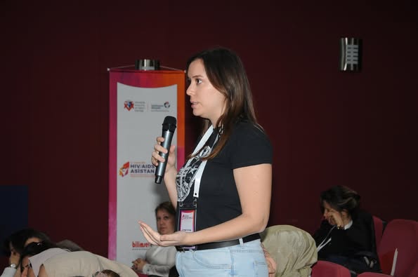 “HIV/AIDS: ASİSTAN OKULU”nun 4. Dersinde Av. Cemil GÜNEŞ ve Uzm. Dr. Aygen TÜMER “HIV/AIDS Etik ve Sosyal Sorunlara Bakış” konusunu İnteraktif Oturumda değerlendirdiler.
bilimselevent.com
#HIVAIDSAsistanokulu