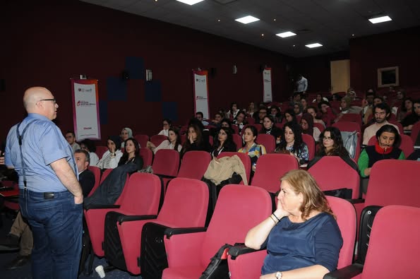 “HIV/AIDS: ASİSTAN OKULU”nun 11. dersinde Doç. Dr. Atakan TANAÇAN ve Prof. Dr. Selda HANÇERLİ TÖRÜN“Gebe ve Çocuk Hastanın Takibi ve Tedavisi” konusunu anlattılar.
bilimselevent.com
#HIVAIDSAsistanokulu